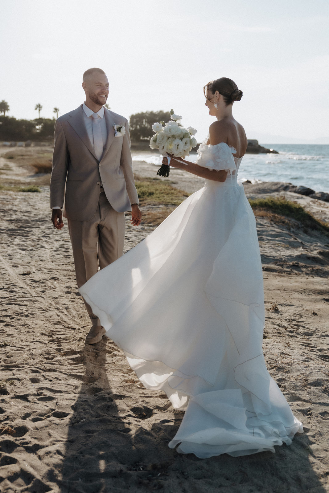 Book your wedding day in Taf Villas and Tera Venue